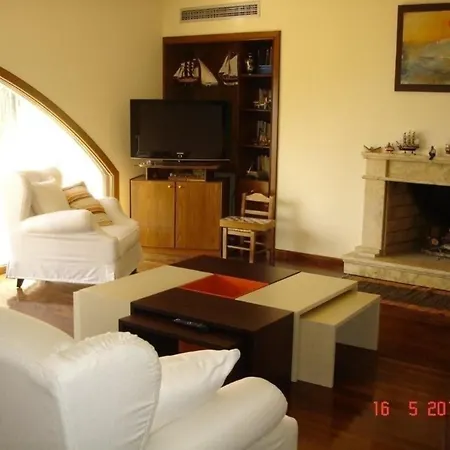 Mit Privatpool Fuer 12 Personen In Agia Galini, Kreta Agia Galini (Crete)